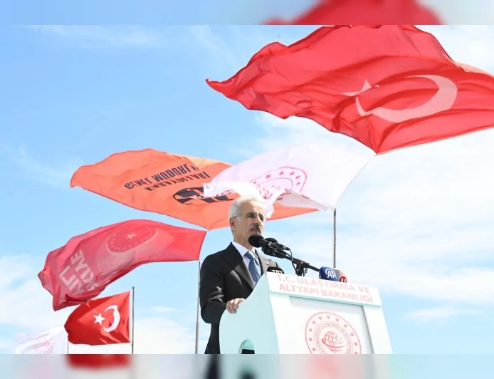 Ulaştırma ve Altyapı Bakanı Abdulkadir Uraloğlu: “Karaman Çevre Yolu Şehrin Ulaşım Yükünü Önemli Ölçüde Azaltacak”