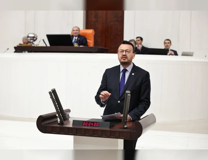 CHP Denizli Milletvekili Şeref Arpacı TBMM’de “İşçinin sofrasındaki ekmek küçülüyor geçim derdi büyüyor”