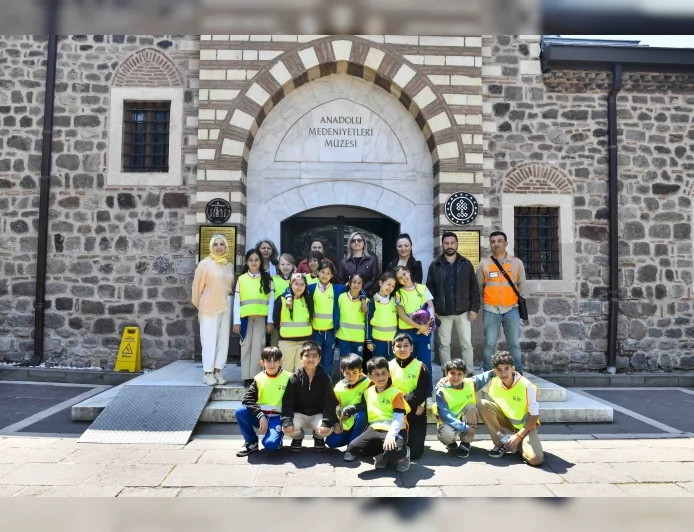 Ankara Büyükşehir Belediyesi Çocuklara Tarihi Yerinde Öğreten Kültür Elçileri Programını Başlattı