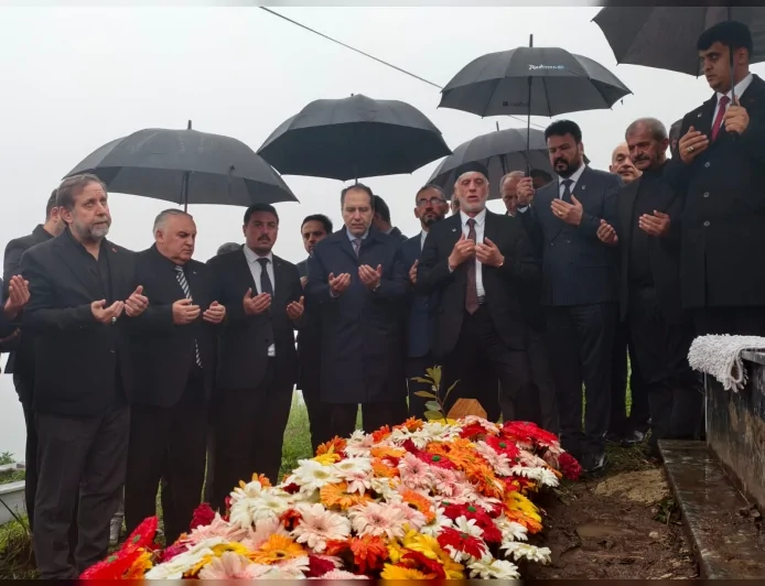 Yeniden Refah Partisi Genel Başkanı Dr. Fatih Erbakan Giresun’da Taziye Ziyaretinde Bulundu
