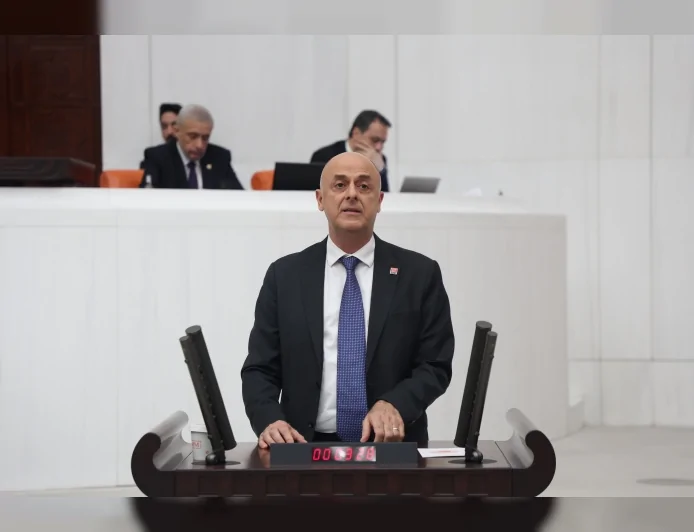CHP İzmir Milletvekili Prof. Dr. Ümit Özlale Enflasyonun Toplumsal Etkileri İçin Meclis Araştırması Talep Etti