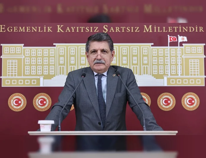 CHP Kocaeli Milletvekili Prof. Dr. Mühip Kanko TBMM’de “3,5 trilyon dolar vergi nereye harcandı” diye sordu