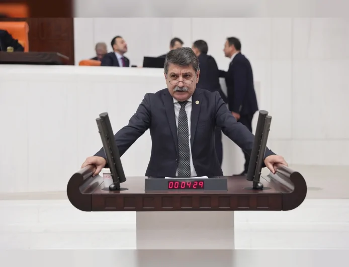 CHP Kocaeli Milletvekili Prof. Dr. Mühip Kanko: “Milletin vergileriyle sağlanan bu imtiyazların sınırı nedir”