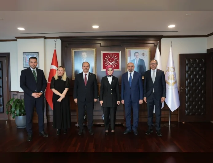 Sağlık-Sen Genel Başkanı Mahmut Faruk Doğan: “Sosyal Hizmet Çalışanlarının Güvenliği İçin Gereken Her Türlü Çalışma Yapılacak”