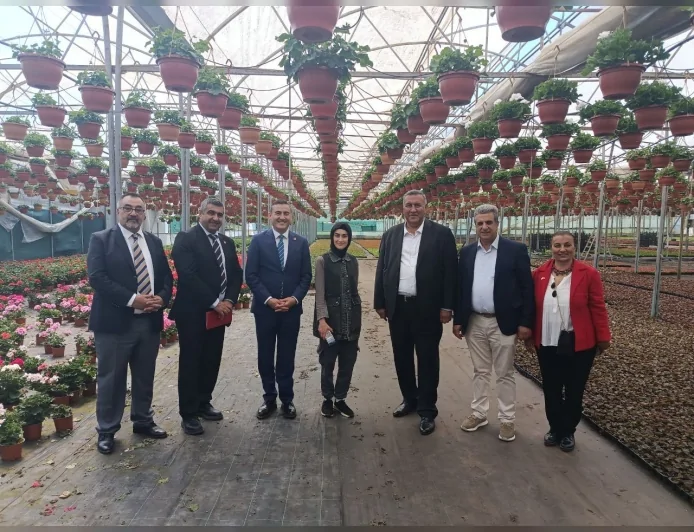 CHP Niğde Milletvekili Ömer Fethi Gürer: “Çiçek toprağı dahi ithal, üreticinin desteklenmesi şart”