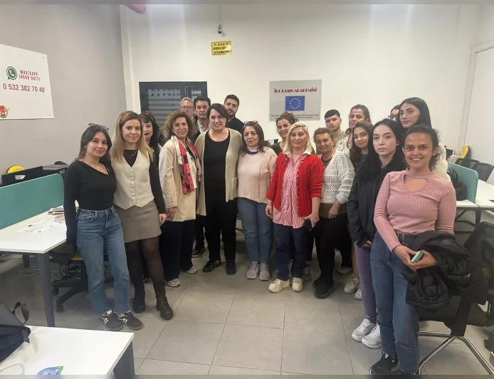UMAG Yönetim Kurulu Üyesi Özge Mumcu: “Araştırmacı Gazetecilik Resmi Belgelerle Güçlenir”