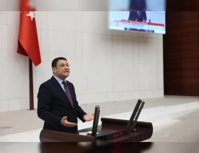 DEVA Partisi Ankara Milletvekili Av. İdris Şahin: “Yem ateşi ahırı yaktı, dumanı vatandaşın mutfağını sardı”
