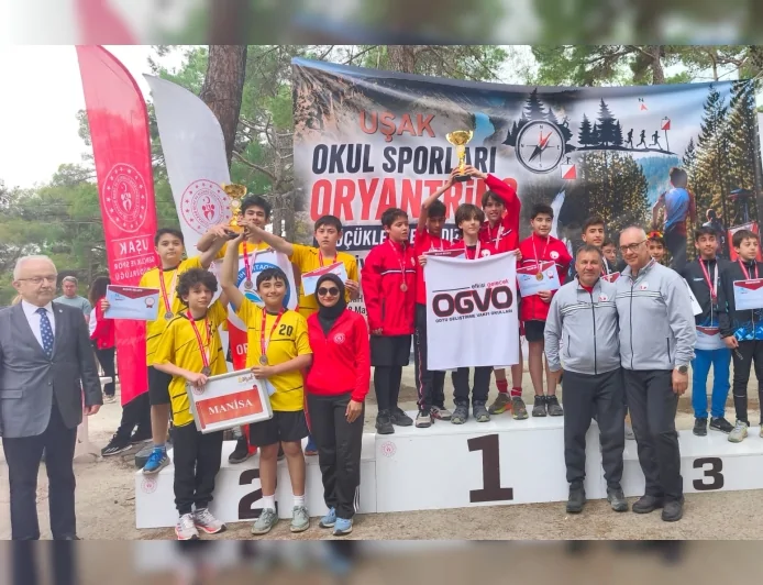 Manisa’yı Temsil Eden Demirci Fatih Ortaokulu Oryantiringde Türkiye İkincisi Oldu