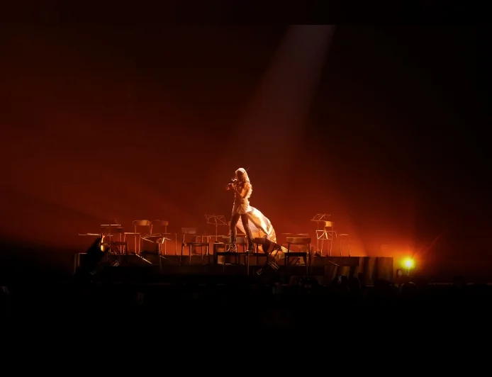 Avusturya’nın Viyana Kentindeki Eurovision 2026 İlk Yarı Finalinde Linda Lampenius Performansı Damga Vurdu