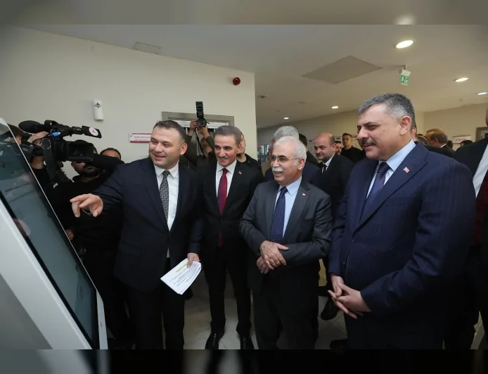 İçişleri Bakanı Mustafa Çiftçi Aşkale Geri Gönderme Merkezi’nde incelemelerde bulundu