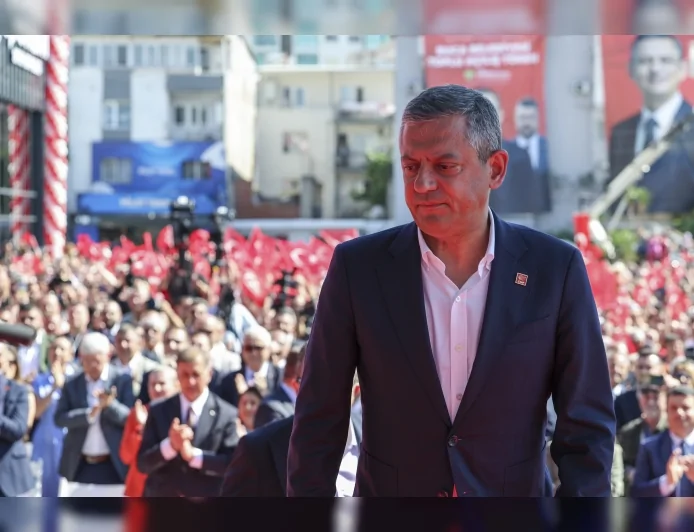 CHP Genel Başkanı Özgür Özel: “İktidar değişiyor; yasaksız Türkiye, vizesiz Avrupa geliyor”