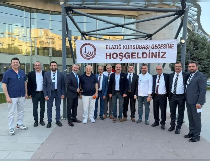 Elazığlılar İzmir’de buluştu, protokol ve dernek temsilcileri CUMHA’ya konuştu: “Bu kültür gelecek kuşaklara taşınacak”