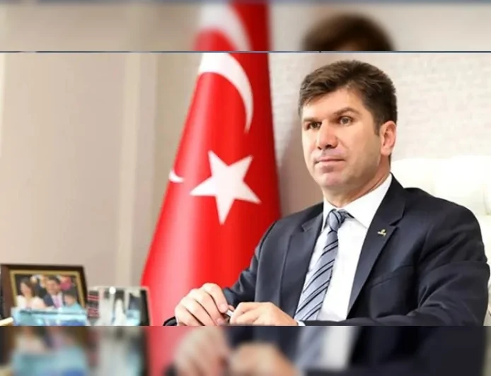 Burdur Belediye Başkanı Ali Orkun Ercengiz: “19 Mayıs bağımsızlık meşalesinin yakıldığı tarihtir”