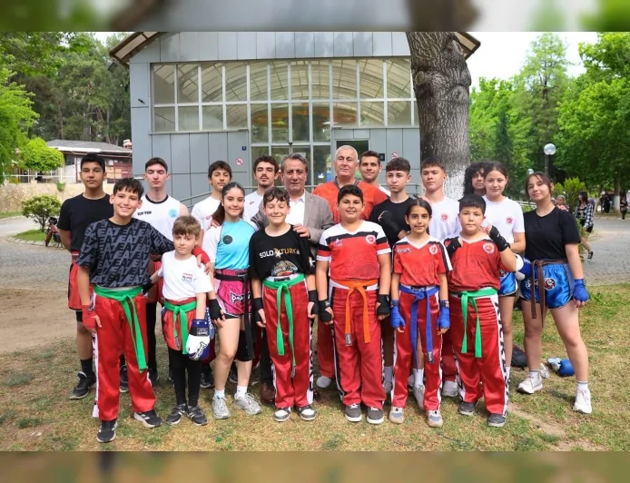 Efes Selçuk Belediye Başkanı Filiz Ceritoğlu Sengel: “Bu ülkenin siz gençlere ihtiyacı var”