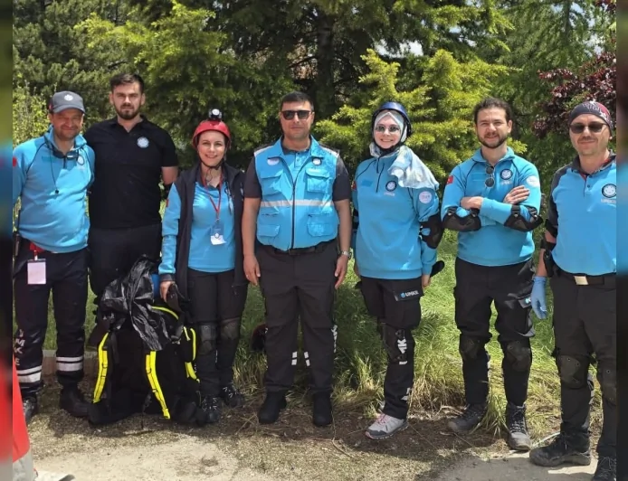 Çorum İl Sağlık Müdürlüğü 5. Bölge UMKE Tatbikatına 27 Gönüllüyle Katıldı