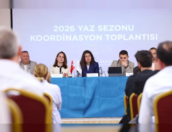 Çeşme Belediye Başkanı Lâl Denizli: “Yaz sezonunu esnafla güçlü koordinasyon içinde yürüteceğiz”