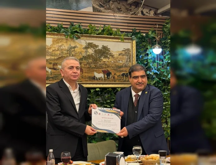 İdareci ve Bürokratlar Birliği Derneği’nde sürpriz kararla akademi kuruldu, Prof. Dr. Hasan Tahsin Fendoğlu oy birliğiyle başkan seçildi