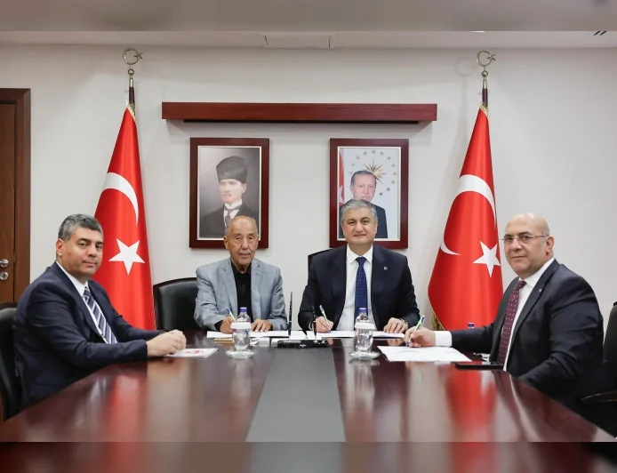 Adana Valisi Mustafa Yavuz: “Eğitime Sunulacak Her Katkı Güçlü Yarınlara Yapılmış Bir Yatırımdır”