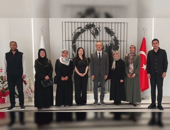 Saadet Partisi Çorum Kadın Kolları’ndan Eczacı Odası’na 14 Mayıs Eczacılık Günü ziyareti