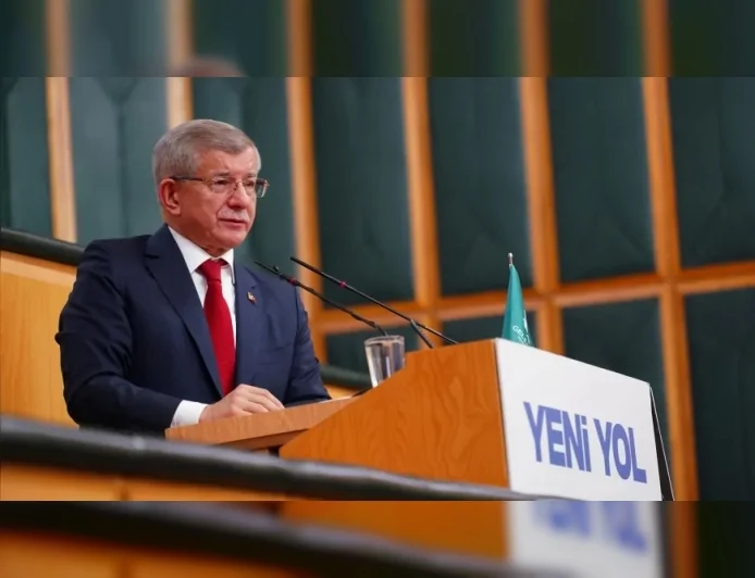 GELECEK PARTİSİ GENEL BAŞKANI AHMET DAVUTOĞLU: "BİLGİ ÜNİVERSİTESİ İLE İLGİLİ ALINAN SON DERECE YANLIŞ KARARDAN DÖNÜLMÜŞ OLMASI DOĞRU OLMUŞTUR"