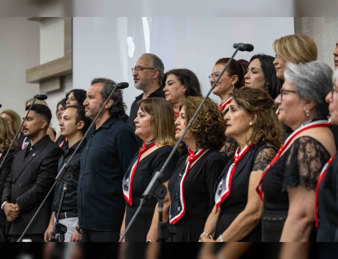 ADD Bornova’nın “Gençlik ve Bahar” Konserinde 19 Mayıs Coşkusu Türkülerle Yaşandı