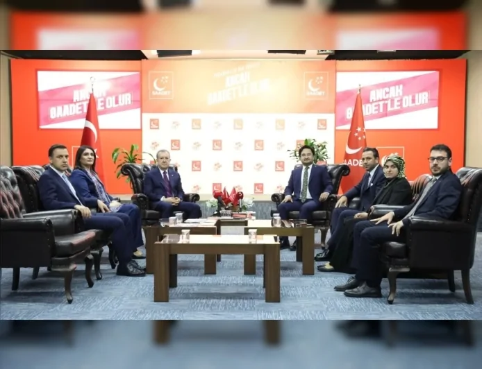 SAADET PARTİSİ GENEL MERKEZİ’NDE BAYRAMLAŞMA TRAFİĞİ: “ADALET OLMADAN BEREKET, KADIN OLMADAN GELECEK OLMAZ”