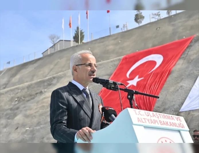 Ulaştırma ve Altyapı Bakanı Abdulkadir Uraloğlu: “Ankara-Kırıkkale Arası 43 Dakikaya Düşecek”