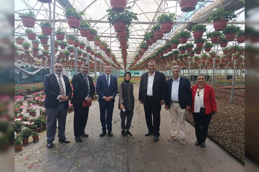CHP Niğde Milletvekili Ömer Fethi Gürer: “Çiçek toprağı dahi ithal, üreticinin desteklenmesi şart”
