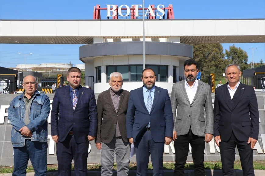 Yeniden Refah Partisi Adana İl Başkanı Özkut Özdemir BOTAŞ Önünden “Vanaları Kapatın” Çağrısı Yaptı