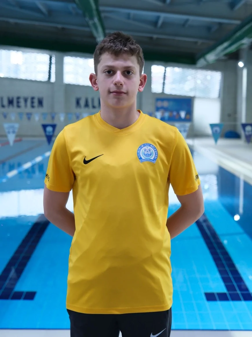 Yıldırım Belediye Başkanı Oktay Yılmaz: “Sporcularımız Ayyıldızlı Mayoyu Giymeye Hak Kazandı”