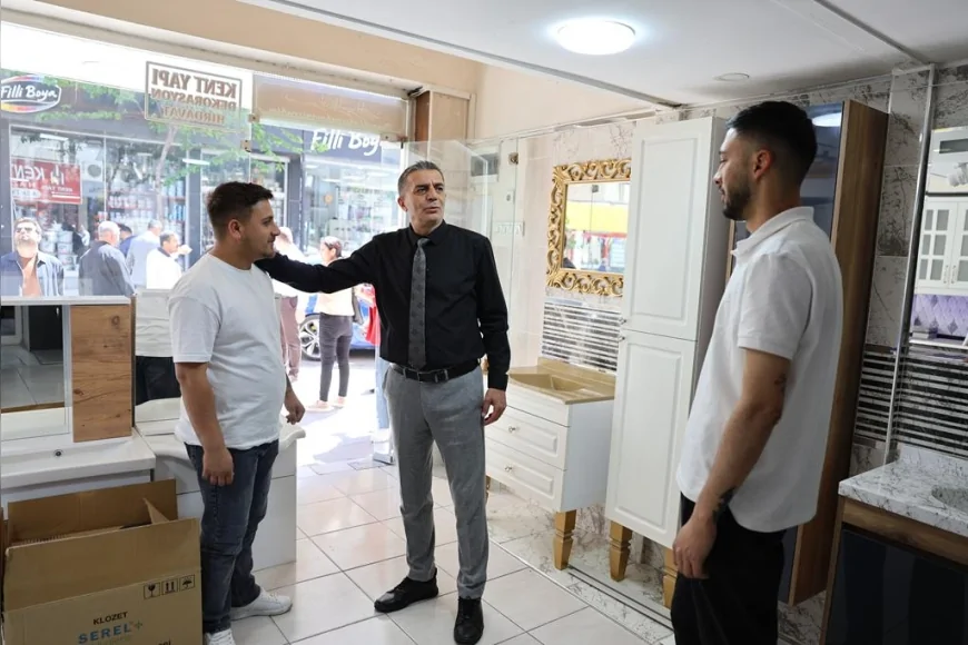 Şehzadeler Belediye Başkanı Hakan Şimşek Alaybey ve Sakarya Mahallelerinde Esnafla Buluştu