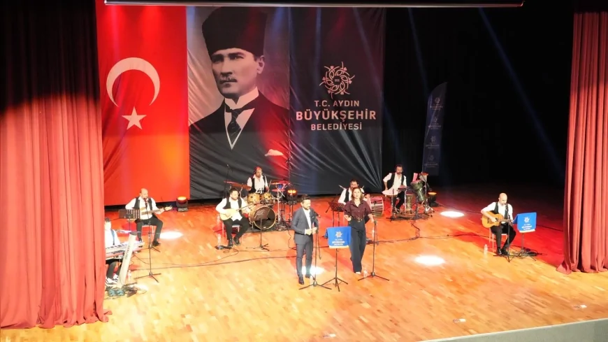 AYDIN BÜYÜKŞEHİR BELEDİYE BAŞKANI ÖZLEM ÇERÇİOĞLU KÜLTÜR VE SANAT ŞENLİĞİ İLE İLÇELERİ SAHNEYE DÖNÜŞTÜRÜYOR
