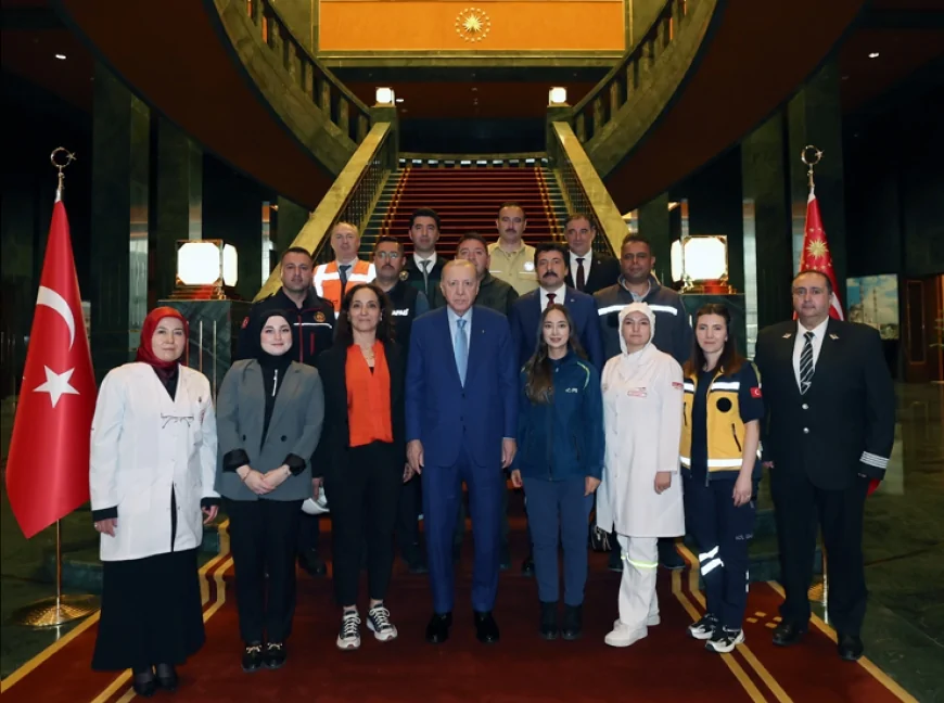 CUMHURBAŞKANI RECEP TAYYİP ERDOĞAN: “EMEĞİYLE GEÇİNEN İŞÇİLERİMİZİN HAKKININ YENİLMESİNE ASLA MÜSAADE ETMEYİZ”