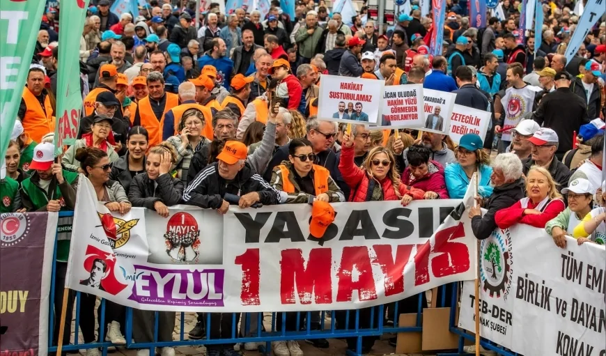 İzmir Gazeteciler Cemiyeti 1 Mayıs’ta yürüdü “Özgür basın susturulamaz”