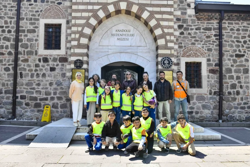 Ankara Büyükşehir Belediyesi Çocuklara Tarihi Yerinde Öğreten Kültür Elçileri Programını Başlattı