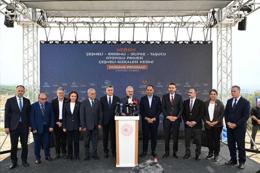 Ulaştırma ve Altyapı Bakanı Abdulkadir Uraloğlu Mersin’de Çeşmeli-Kızkalesi Otoyolu şantiyesini inceledi