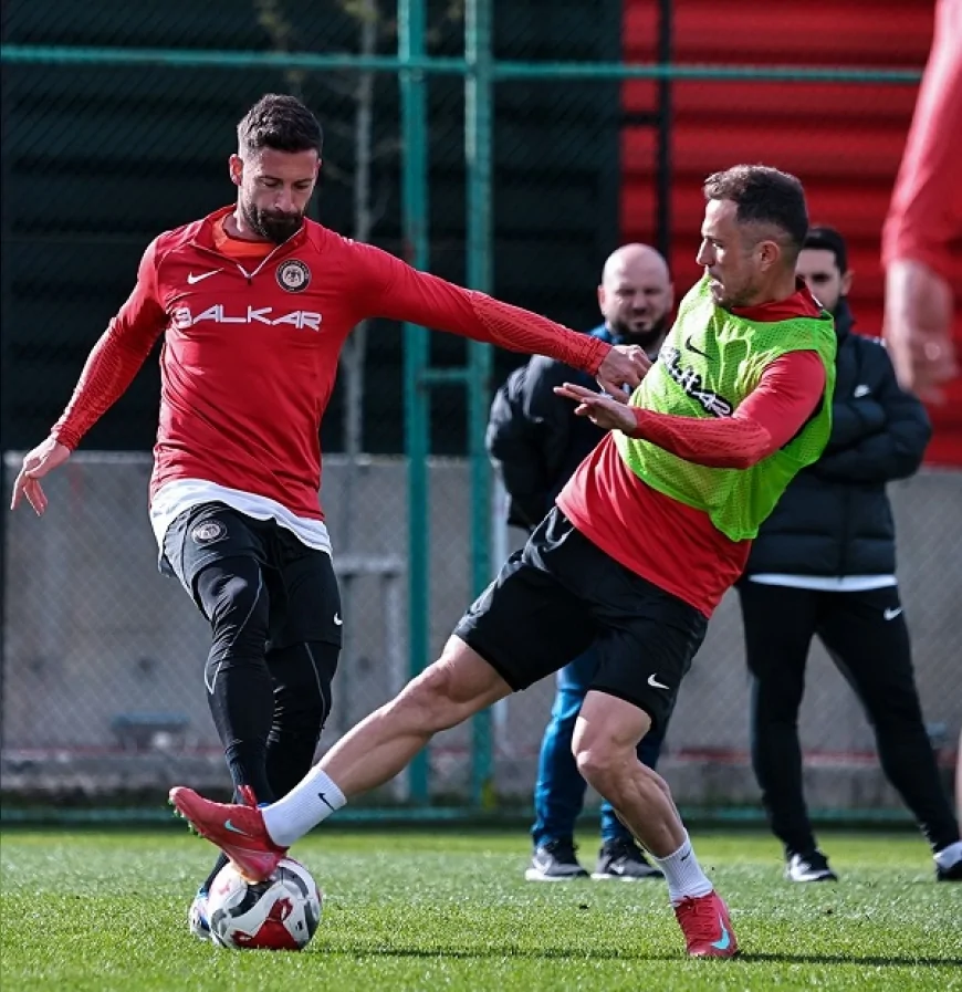 Çorum’da Play-Off Heyecanı Arca Çorum FK Keçiörengücü Maçı Öncesi Hazırlıklarını Sürdürüyor