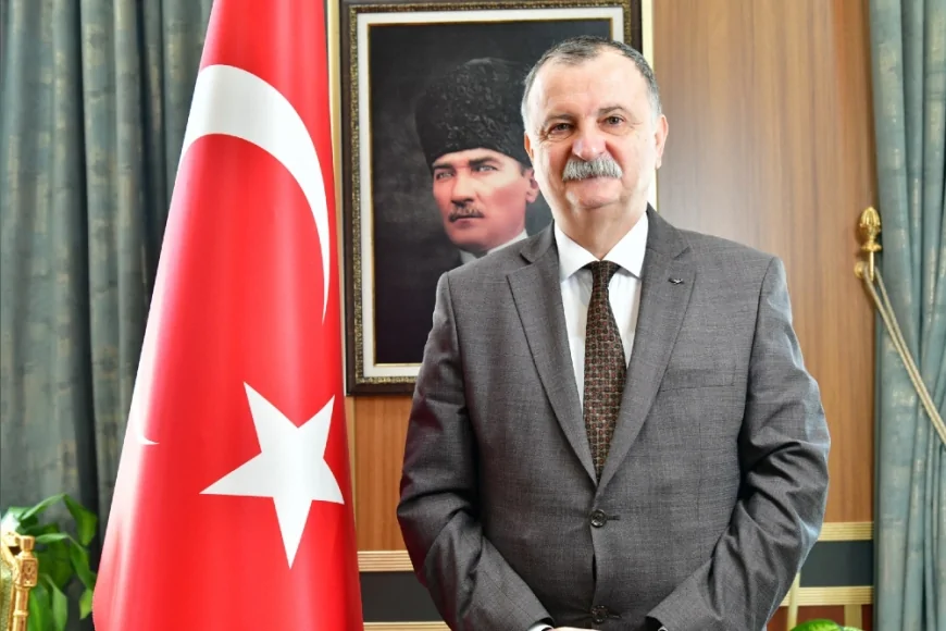 YUNUSEMRE BELEDİYE BAŞKANI SEMİH BALABAN: “ANADOLU’NUN KÜLTÜREL MİRASINI YAŞATAN ETKİNLİKLER ÇOK KIYMETLİ”
