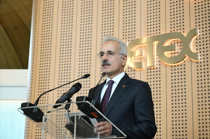 ULAŞTIRMA VE ALTYAPI BAKANI ABDULKADİR URALOĞLU: “İSTANBUL ÖZEL JET TRAFİĞİNDE KÜRESEL MERKEZ OLACAK”