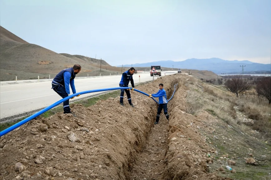 Malatya Büyükşehir Belediyesi Yazıhan Boyaca Cendere’de 2.700 Metrelik İçme Suyu Hattını Yeniledi