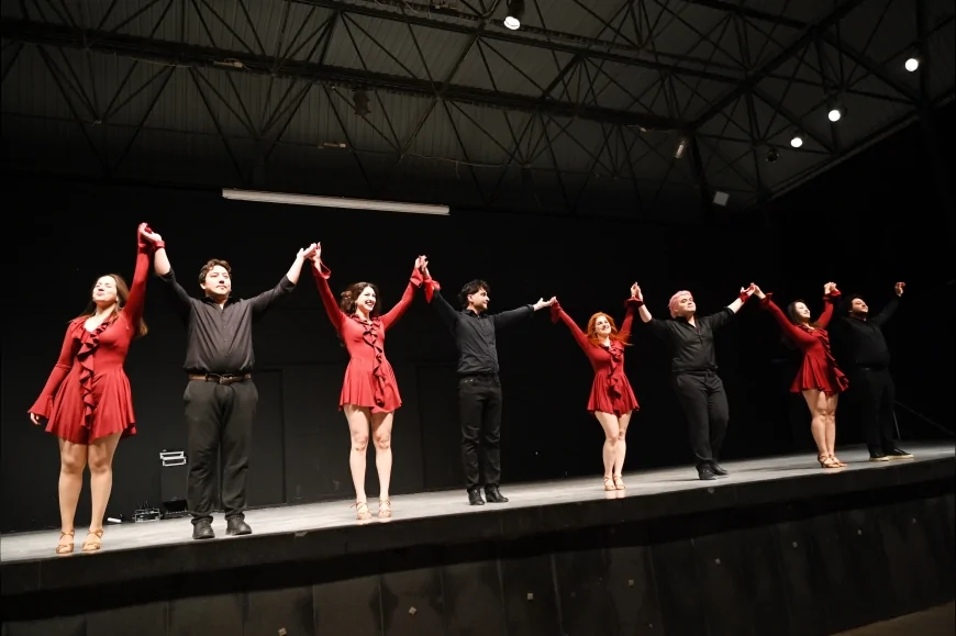 İzmir Bornova’da düzenlenen 12. Elada Dans Festivali iki gün boyunca yoğun katılımla gerçekleşti