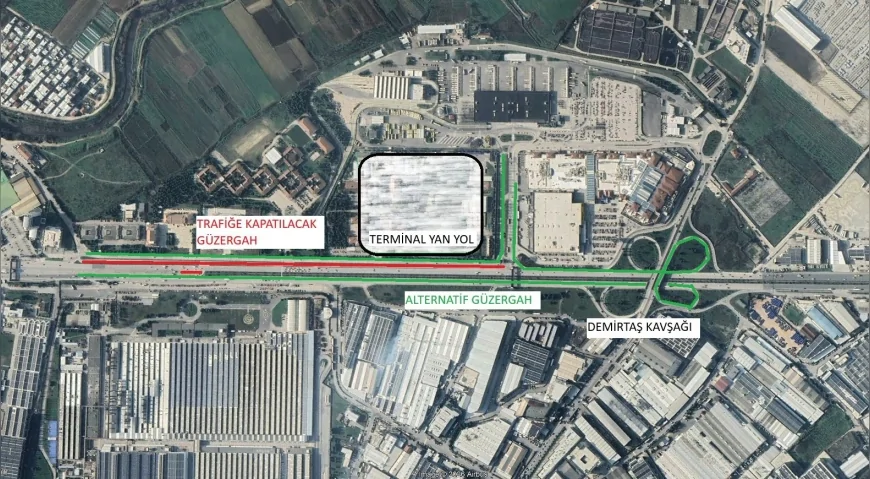 Bursa Büyükşehir Belediyesi İstanbul Caddesi Terminal Yan Yolunda Asfalt Çalışması Nedeniyle Trafik Düzenlemesine Gitti