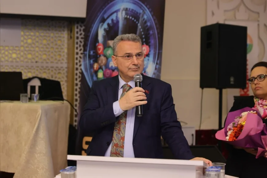 İlkadım Belediye Başkanı İhsan Kurnaz: “Ailelerin dikkati internet dolandırıcılığına karşı büyük önem taşıyor”