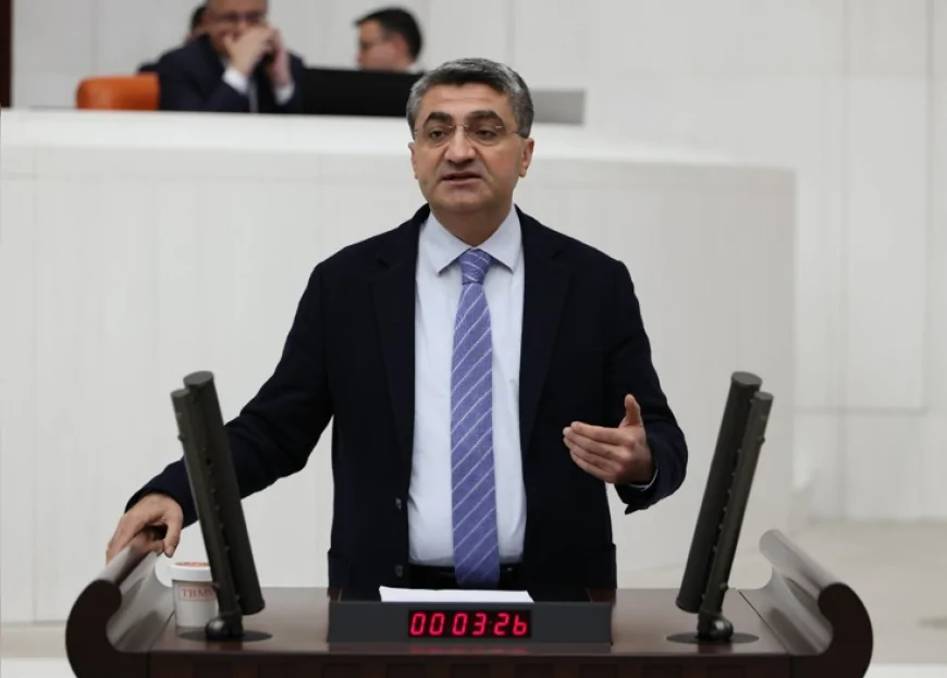 DEVA Partisi Genel Başkan Yardımcısı Mehmet Emin Ekmen: “Bu bir afettir, çiftçinin zararı vakit kaybetmeden karşılanmalı”