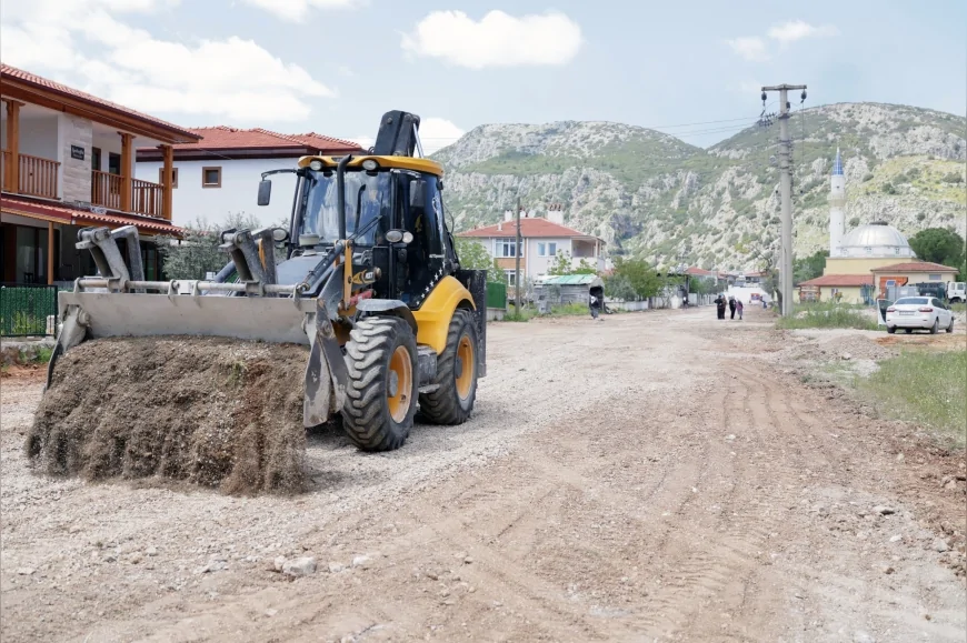 Muğla Menteşe Düğerek Mahallesi’nde 20 Bin Metrekarelik Yol Yenileme Çalışması Başladı