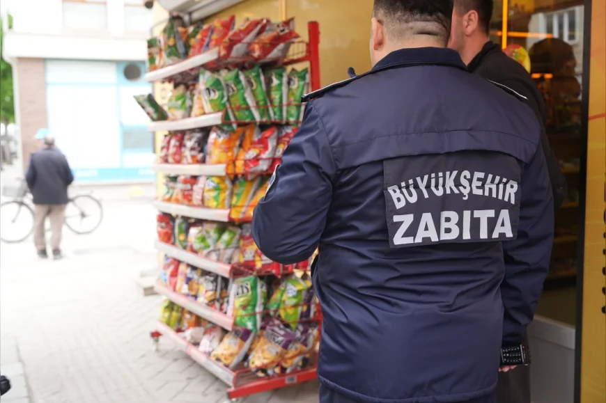 Eskişehir Büyükşehir Belediyesi Zabıta Ekipleri Ortak Kullanım Alanlarında Denetimleri Sıklaştırdı
