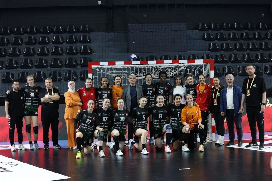 Bursa Büyükşehir Belediyespor Kadın Hentbol Takımı Federasyon Kupası’nda finale yükseldi