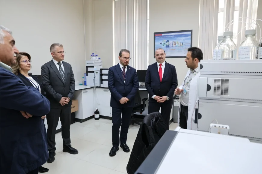 Sağlık Bakan Yardımcısı Doç. Dr. Şuayıp Birinci: “Atatürk Üniversitesinin bilimsel altyapısı umut verici”