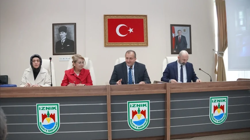 İznik Belediye Başkanı Kağan Mehmet Usta İpekyolu Birliği Başkanlığına Yeniden Seçildi