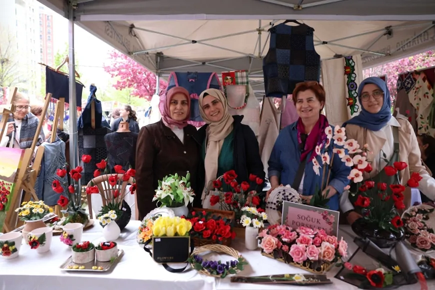 Çankaya Evleri Kursiyerlerinin El Emeği Ürünleri Zafer Park’taki Yılsonu Sergisinde Yoğun İlgi Gördü